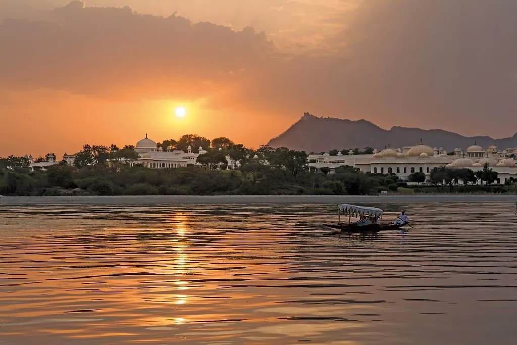The Oberoi Udaivilas Udaipur 5*,